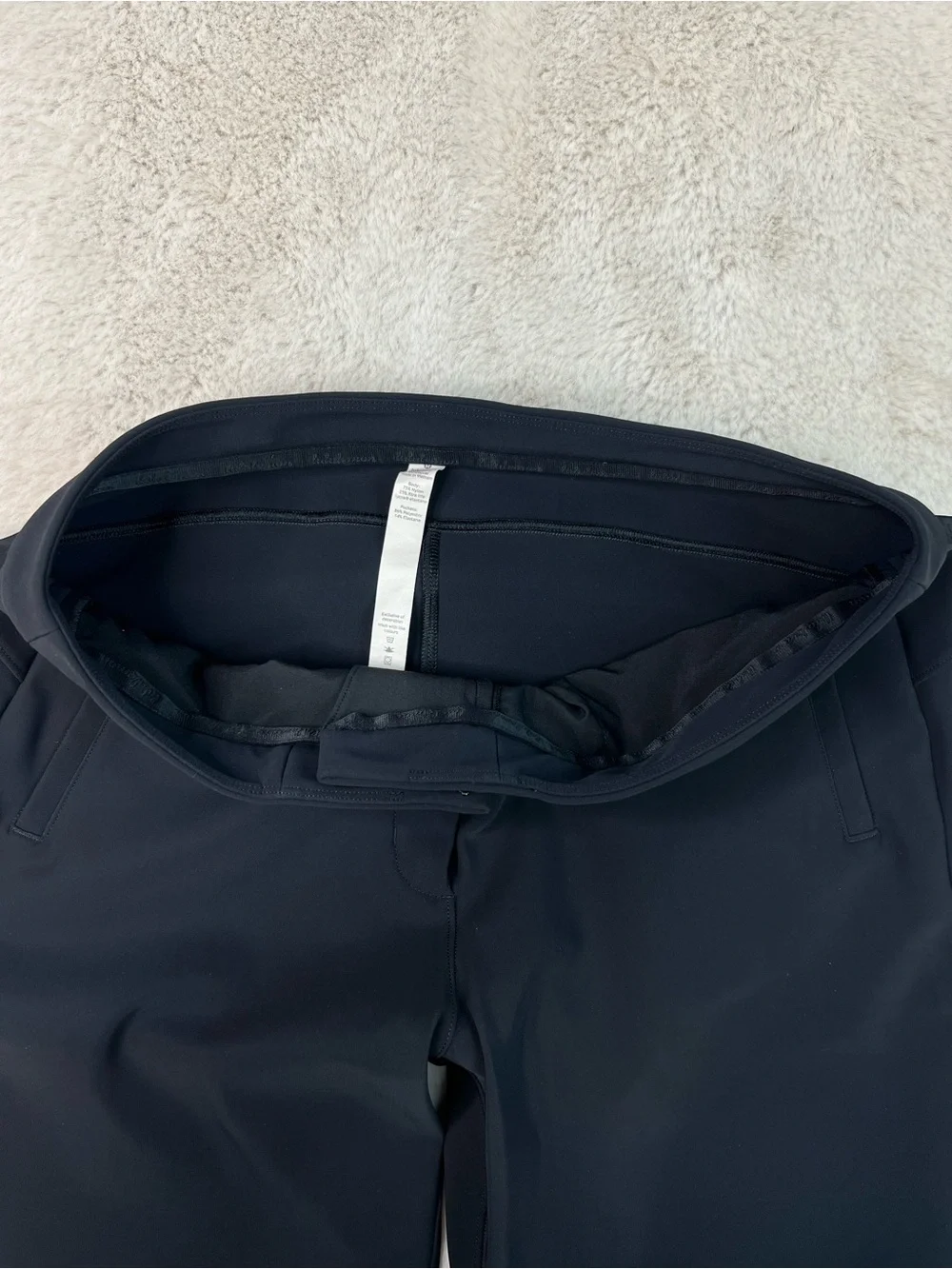 Lululemon On The Move Pant Black Size 8 Travel Friendly Zip Pockets Stretch EUC - Picture 6 of 15